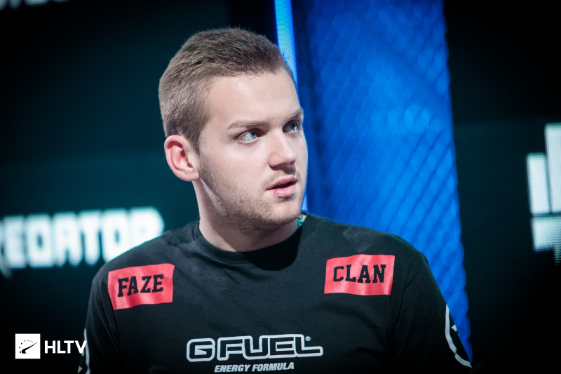 LPL今日首发：圣枪哥对阵TheShy